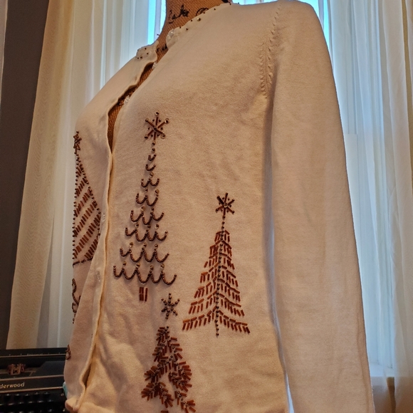 CHRISTMAS CARDIGAN - Picture 12 of 15